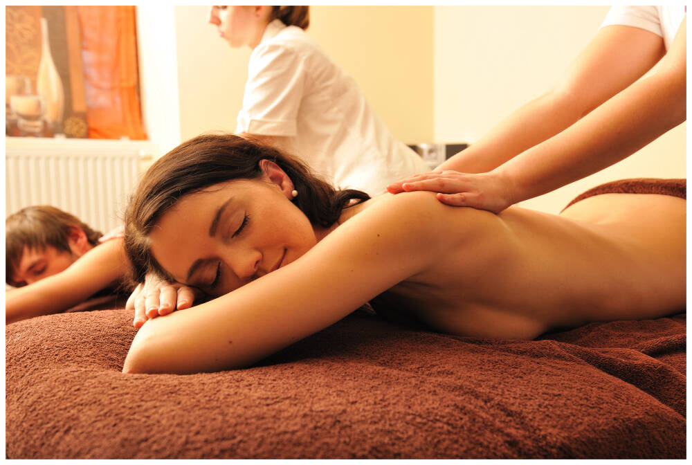Wellnessmassage mit Aromaölen